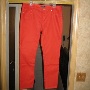 SOLD Isaac Mizrahi Women Jeans Limited Edition